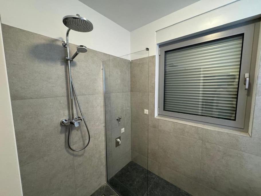 Rooftop Apartment With Balcony & Free Parking Vienna Exterior photo